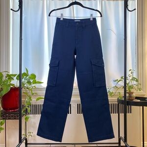 SOLD: Aritzia Tna Navy Cargo Pants